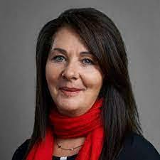 Deborah Moberly's Instagram, Twitter & Facebook