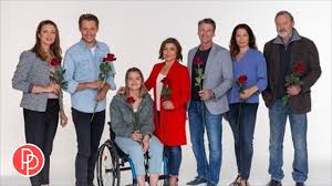 Amelie gerät unter druck, als britta ankündigt, das geheimnis um jakobs tod der familie zu erzählen. Rote Rosen Star Lara Isabelle Rentinck Ihr Ehemann Ist Ein Bekannter Fussballer Promipool Youtube