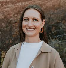 Ashley Sever's Instagram, Twitter & Facebook