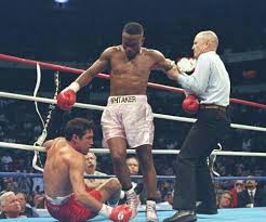 Referee Mills Lane Pulls Pernell Whitaker Away After Oscar De La Hoya Was Knocked Down By Sweet Pea Oscar De La Hoya Referee Knock Knock
