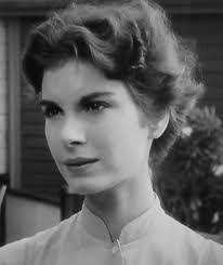 Leila Barry's Instagram, Twitter & Facebook