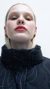 The bestselling Jennifer Bow Stitch Puffer is back in stock in all sizes!  🎀 Tap to shop.