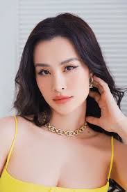 Đông nhi, trang thông tin chính thức về nhạc đông nhi, toàn bộ bài hát mới nhất đầy đủ video clip mv hot nhất và album hay nhất của đông nhi. Ä'ong Nhi Va Con Gai Qua Goc May Cá»§a Ong Cao Tháº¯ng