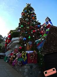 Merry Bright The Best Holiday Light Displays In The Bay Area Holiday Lights Display Holiday Lights Christmas Light Displays