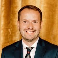 300+ "Pluciński" profiles