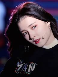 This song and Her 🤌😭✨️💎...... waiting for her solo debut 😭😭😭😭  #MOMOLAND #NANCY #gru #momoland #rainbow_princess_gru #kpop  #nancyjewelmcdonie #nancyjewel #모모랜드 #NANCY #낸시 #nancyedit #merries #jewels