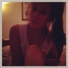 Elle Nicholson (@ElleNicholson1)