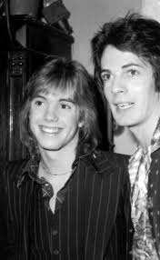 A friend just found this photo. We both look like our respective Moms. Not  the best photo I've ever taken 😬🤭