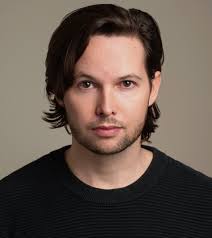 Crossing Fingers (2018)