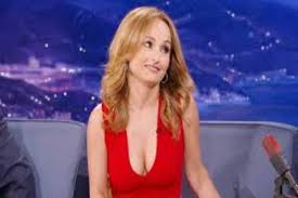 Giada de laurentiis is the charming host of the food network's everyday italian, weekend getaways, and giada at home. formerly a private chef and caterer in los angeles, giada. Chef Giada De Laurentiis Bio Wiki Age Career Hotels Tv Shows Awards Education Salary Net Worth And Everything You Need To Know Celeb Tribune