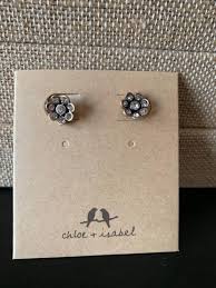 Sseko designs is an ethical fashion company that sells sandals, leather bags, jewelry, and accessories. Chloe Isabel By Christen Posts Facebook
