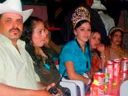 Emma coronel aispuro is accused of helping her kingpin husband run a drug smuggling cartel. La Dinastia Coronel Su Historia En El Narco Mas Alla Del Matrimonio De Emma Y El Chapo Infobae