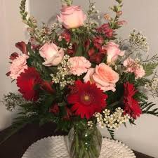 Style and creativity went into the arrangement. Julian S Flowers Home Facebook