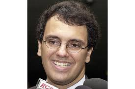 O ministro alexandre de moraes, do supremo tribunal federal, arquivou nesta quinta (1º) o inquérito aberto para investigar atos antidemocráticos ocorridos no primeiro semestre do ano passado. Alexandre De Moraes Constitucionalista Respeitado Politico Linha Dura Gzh