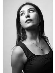 Mood : black and white 🖤 🤍 In frame @smitamishra_ind Saree by  @cultural_drapes Clicked at @cubefilmschool.in by @_ankitmishra__06  #blackandwhite #monochrome #sareeaesthetics #monochromatic #CulturalDrapes  #smitamishra #sareemodel #instamood ...