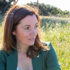 Florence Menard's Instagram, Twitter & Facebook