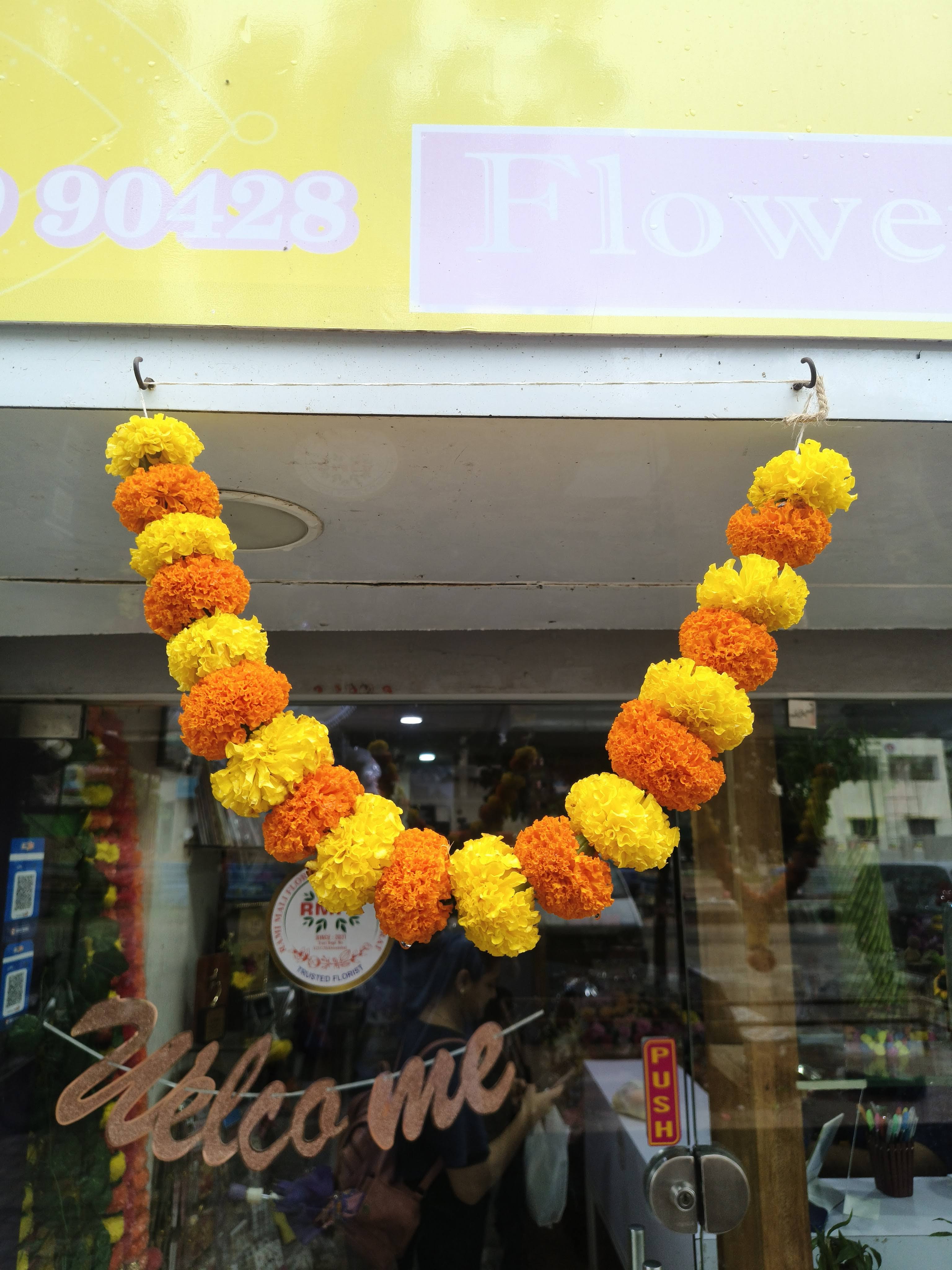 Genda Phool Mala product image