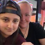 Renee Sayles's Instagram, Twitter & Facebook