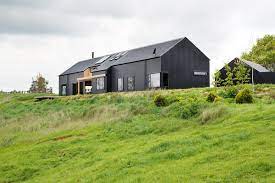 For over 50 years, yankee barn homes has been designing and building custom post and beam homes built with the finest materials for durability the bay view is a partial post and beam design with a contemporary feel. A Little Bit Country Barn Architecture Comes Of Age In The Antipodes Houzz Au