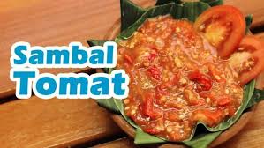 Sambal goreng bawang biasanya dipadukan dengan berbagai macam lalapan segar ataupun lalapan yang sudah direbus atau dikukus. 11 Resep Sambal Khas Indonesia Yang Akan Menjadikan Kamu Lebih Lahap Dari Biasanya