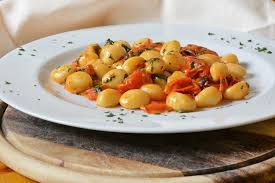 Find the best in dining based on location. Where To Find The Best Pasta In Florence Vogue