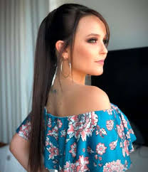 She began her career at age 4 and had her breakout role as maria joaquina. Conheca 12 Curiosidades Sobre Larissa Manoela Estrelando