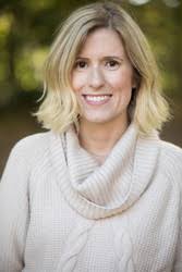 Lindsay Powers's Instagram, Twitter & Facebook