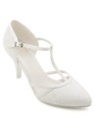 Immagina la donna che vuoi essere oggi e quali sono le scarpe perfette per te. Top Class Scarpe Sposa Toi Spose