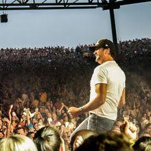 We encourage you and your family to know where your food comes from and how it's grown, and develop a relationship with the farmers that grow your food. Luke Bryan Fowlerville Tickets Kubiak Family Farms 18 Sep 2021 Songkick