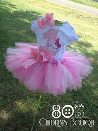 Hello Kitty Birthday Dress For 3 Year Old Hello Kitty Birthday Outfit I Need A New Machine So Bad So I Can Do This Hello Kitty Birthday Hello Kitty Tutu Hello Kitty