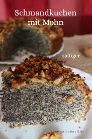 Schmandkuchen Mit Mohn Walnussen Einfaches Rezept Rezept In 2020 Schmandkuchen Rezepte Kostliche Desserts