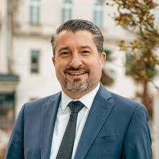 Vincent Mora (@vincent.mora.790) • Facebook