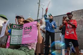 Kenapa Pemerintah Perlu Memenuhi Semua 17+8 Tuntutan Rakyat? Ini Kata  Pengamat Politik