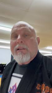 Instagram 用户 Ted Linn