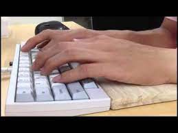 ボード typing のピン