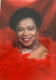 Lorena Richardson's Instagram, Twitter & Facebook