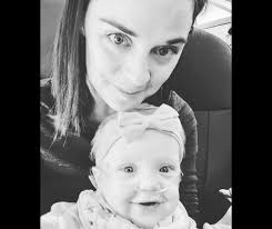 Golfer helps ill little girl with medical expenses