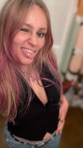 soooo... I guess we're an underground band now, get it? 😅 #metalcore  #popmetal #majormoment #altmetal #alternativemetal #poprock #avrillavigne  #baddiecore #baddie #alternativegirl #alternative #independentband