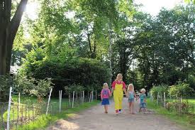 כן, בדרך כלל מאפשרים כניסה לחיות מחמד אבל מומלץ להתקשר מראש כדי לוודא. Molecaten Park De Leemkule Animatie Hattem Fijnuit Nl