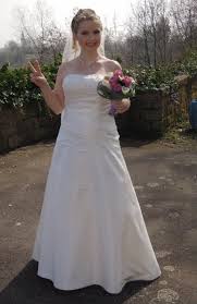 Das perfekte hochzeitskleid für jede frau. Brautkleid Umnahen Und Einfarben Kleidung Und Accessoires Hochzeitsforum Org Das Hochzeitsforum Von Hochzeitsplaza