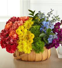 4918 n blackstone ave, fresno, ca 93726 ; A Classic Bouquet The Ftd Prideful Basket Taylorville Il 62568 Ftd Florist Flower And Gift Delivery