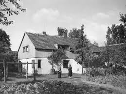 1916 heirateten sie und siedelten nach bremen um. Uber Uns