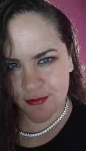 Jessica Lessard's Instagram, Twitter & Facebook