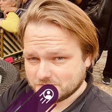 SONOS just totally sucks now. Im a user since 2010. Have at least 10  speakers We moved, have a new internet provider and setting up the system  is ridiculous. Ive done this