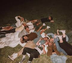 City aesthetic travel aesthetic summer aesthetic best friend pictures friend photos best friend goals best friends european summer french summer. Summer Friends Stargazing Summerbucketlist Outdoor Friend Pictures Friends Photography Cute Friend Pictures