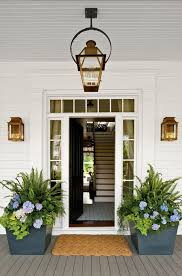 19 Things You Should Put On Your Front Porch Front Porch Planters Front Porch Decorating Farmhouse Renovation