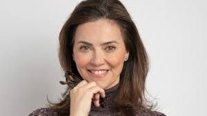 Jennifer Wallace's Instagram, Twitter & Facebook