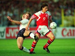 Peter schmeichel ретвитнул(а) jamie carragher. Euro 2012 History The 1992 Finals Goal Com