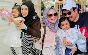 Ya, siti nurhaliza kini memang sedang hamil. Proses Ivf Mudah Menangis Reaksi Aafiyah Ini 7 Jawapan Siti Nurhaliza Tentang Kehamilan Kedua Gempak