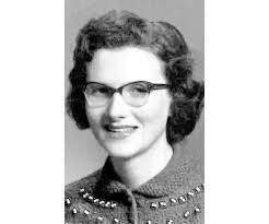 Dora Tucker's Instagram, Twitter & Facebook